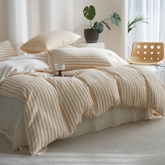 91家纺网 家纺一手货源 找家纺 金丝鸟家纺 2025新款全棉皱皱纱系列四件套 皱皱纱条纹黄