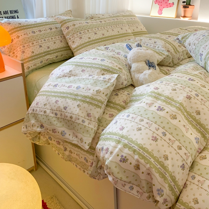 91家纺网 家纺一手货源 找家纺 澳萝拉 2025新款小碎花清新春夏全棉花边双层纱韩系三件套四件套 花丛兔