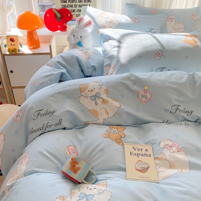 91家纺网 家纺一手货源 找家纺 澳萝拉 2025新款小碎花清新春夏全棉花边双层纱韩系三件套四件套 甜心小猫