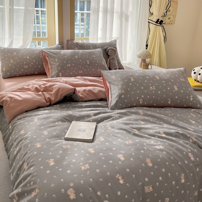 91家纺网 家纺一手货源 找家纺 仟网汇 2025新款针织双层纱AB版四件套 花枝熊