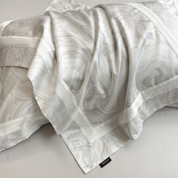 91家纺网 家纺一手货源 找家纺 【直播爆款】A类全棉数码印花四件套纯棉轻奢风长绒棉床单被套条纹床上用品 SM浮影-梵希银