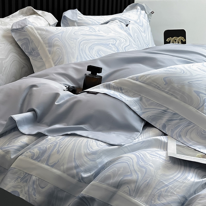 91家纺网 家纺一手货源 找家纺 【直播爆款】A类全棉数码印花四件套纯棉轻奢风长绒棉床单被套条纹床上用品 SM浮影-沁水蓝