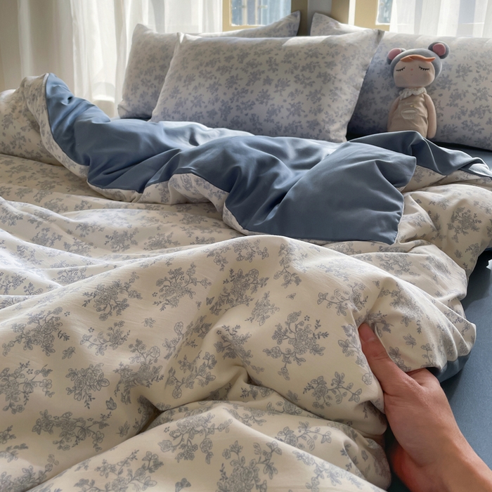 91家纺网 家纺一手货源 找家纺 仟网汇 2025新款针织双层纱AB版四件套 半夏-蓝