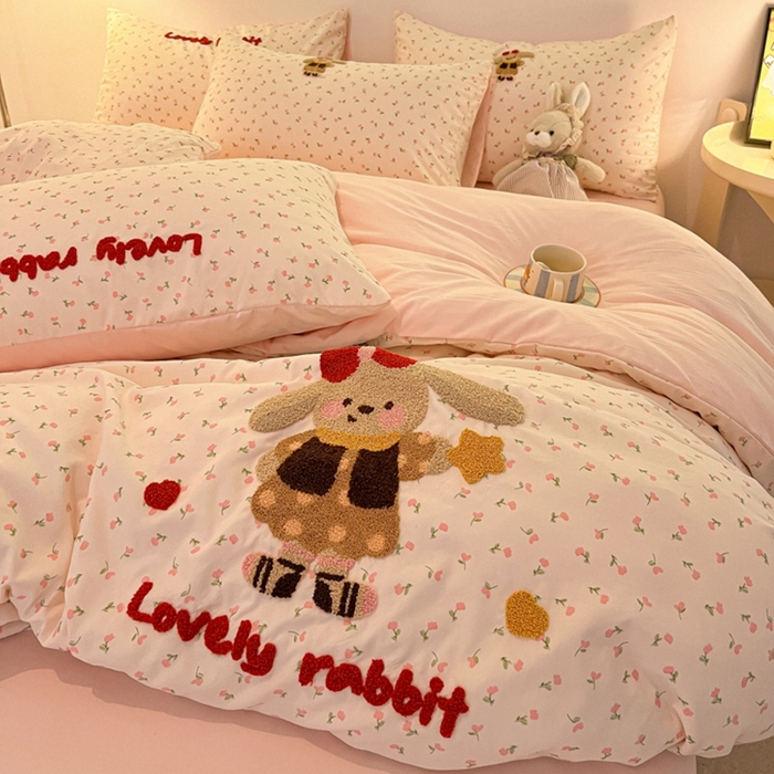 91家纺网 家纺一手货源 找家纺 韩巢家纺 2025新款云朵棉可爱小猫咪毛巾绣被套床单床上用品四件套宿舍三件套（提供卖家秀） 花花兔