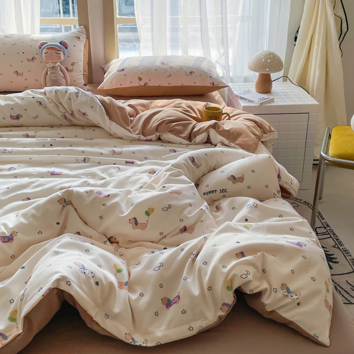 91家纺网 家纺一手货源 找家纺 仟网汇 2025新款针织双层纱AB版四件套 运动小狗