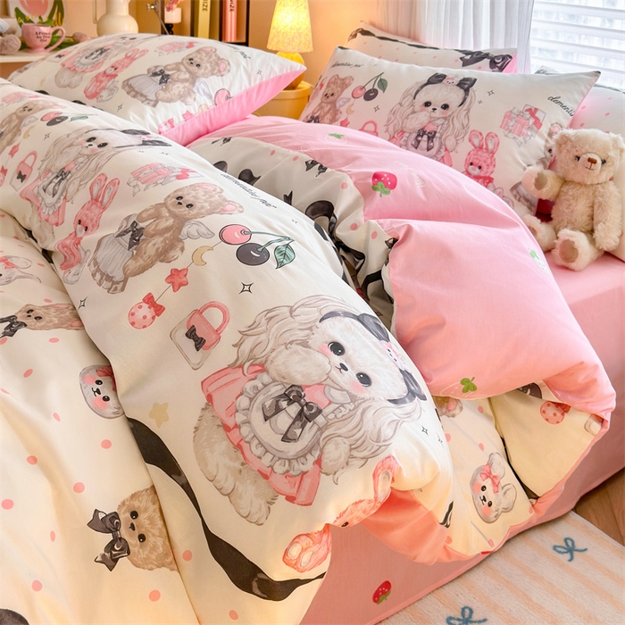 91家纺网 家纺一手货源 找家纺 名兮家居 2025年新款13372全棉印花四件套-卡通系列 芭比小熊