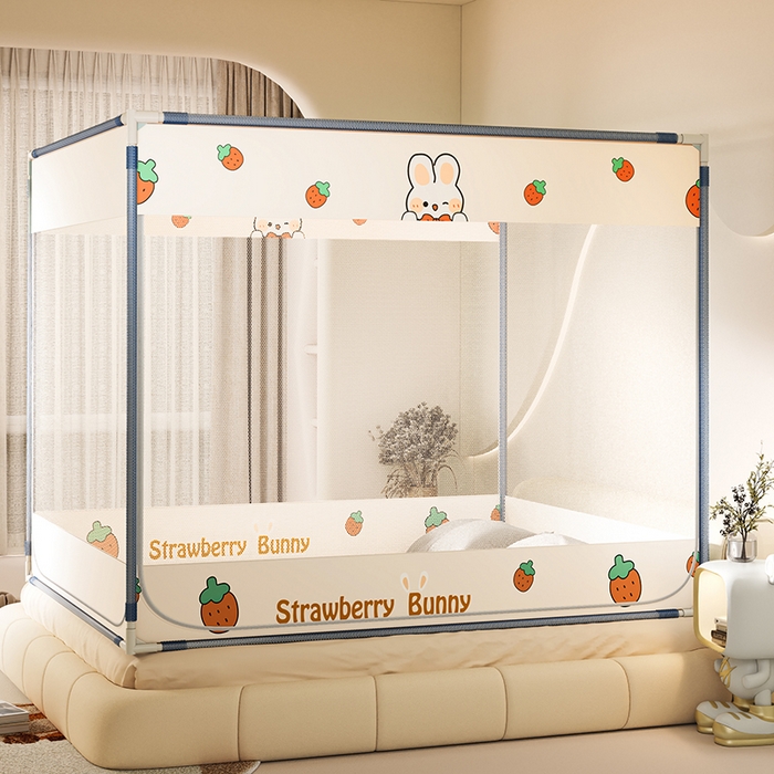 91家纺网 家纺一手货源 找家纺 青竹苑 2025新款三门大版上下布印花外穿坐床蚊帐床笠式防摔方帐 草莓兔兔