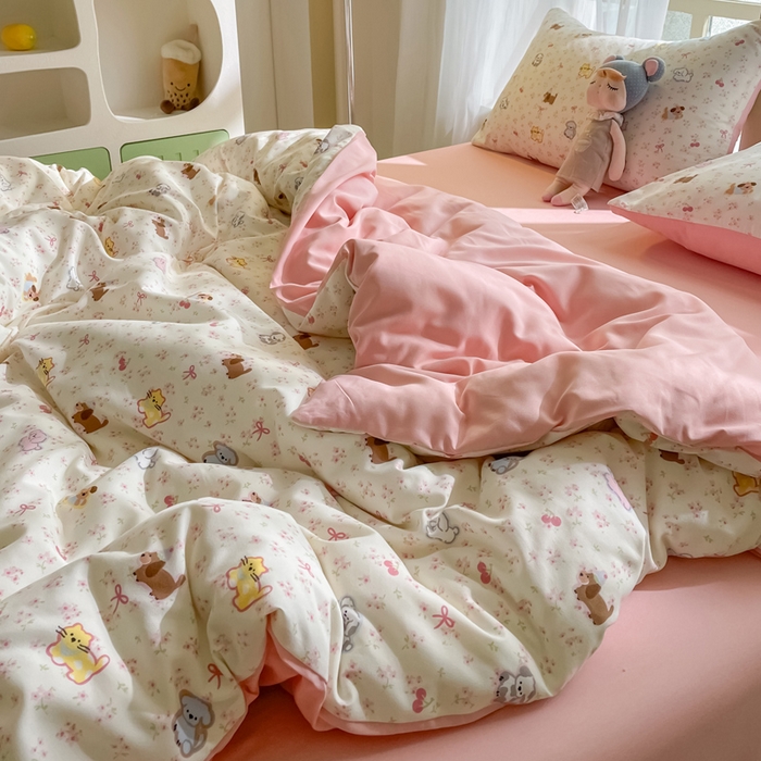 91家纺网 家纺一手货源 找家纺 仟网汇 2025新款针织双层纱AB版四件套 精灵花园