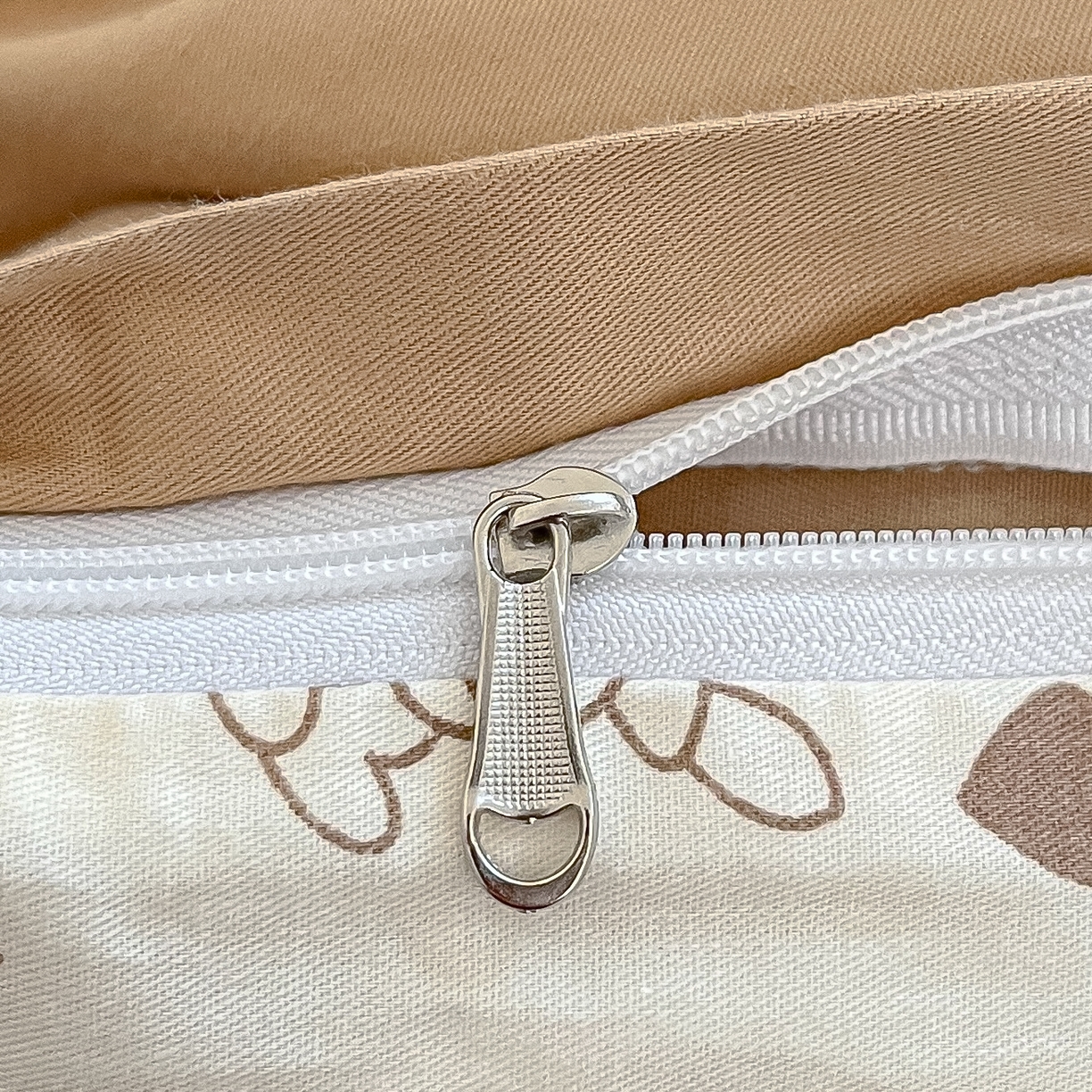 91家纺网 家纺一手货源 找家纺 柠馨 2025新款13372全棉床单床笠枕套被套单品系列-单被套 爱心小熊