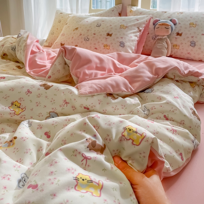 91家纺网 家纺一手货源 找家纺 仟网汇 2025新款针织双层纱AB版四件套 精灵花园