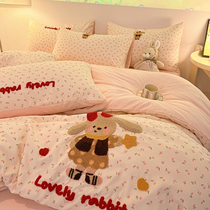 91家纺网 家纺一手货源 找家纺 韩巢家纺 2025新款云朵棉可爱小猫咪毛巾绣被套床单床上用品四件套宿舍三件套（提供卖家秀） 花花兔