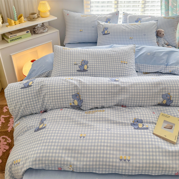 91家纺网 家纺一手货源 找家纺 名兮家居 2025年新款13372全棉印花四件套-卡通系列 格子恐龙