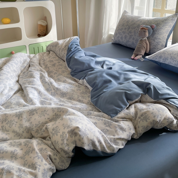 91家纺网 家纺一手货源 找家纺 仟网汇 2025新款针织双层纱AB版四件套 半夏-蓝