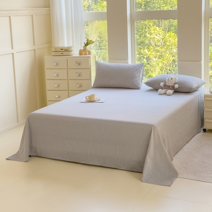 91家纺网 家纺一手货源 找家纺 柠萌家居 2025新款无印风全棉色织A类母婴级纯棉水洗棉床单 灰极细条