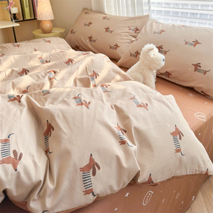 91家纺网 家纺一手货源 找家纺 名兮家居 2025年新款13372全棉印花四件套-卡通系列 弹簧狗