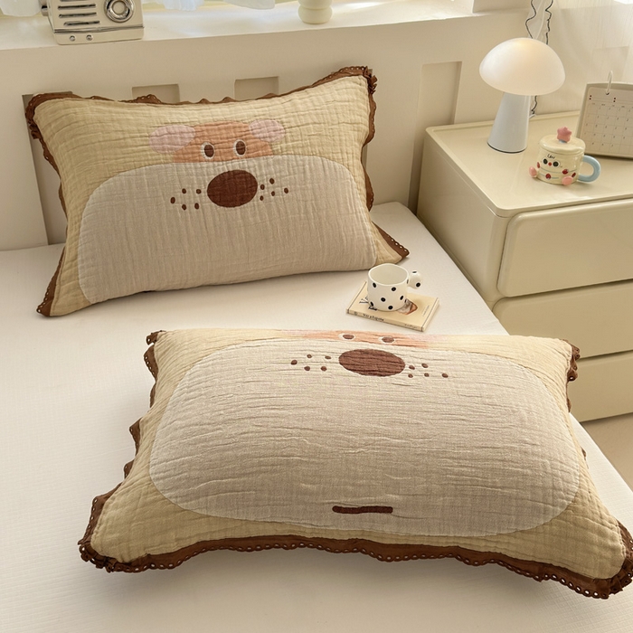 91家纺网 家纺一手货源 找家纺 朴尔家纺-毛巾被 2025新款皱皱纱卡通大版花边全棉四层纱布枕巾 嘟嘟狗