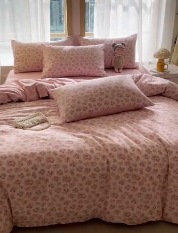 91家纺网 家纺一手货源 找家纺 仟网汇 2025新款针织双层纱AB版四件套 粉娜