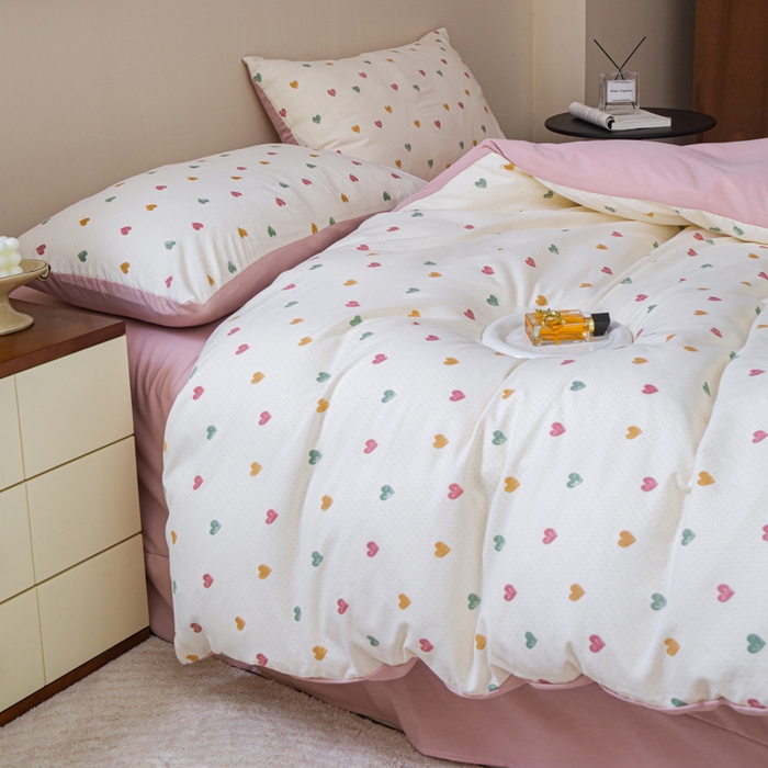 91家纺网 家纺一手货源 找家纺 利禾家纺 2025新款针织天竺棉水洗棉四件套被套学生宿舍三件套床单款 蜜糖甜心