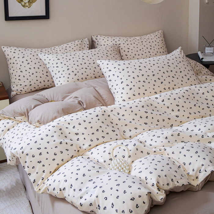 91家纺网 家纺一手货源 找家纺 利禾家纺 2025新款针织天竺棉水洗棉四件套被套学生宿舍三件套床单款 豹纹咖