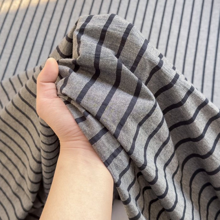 91家纺网 家纺一手货源 找家纺 柠萌家居 2025新款无印风全棉色织A类母婴级纯棉水洗棉床单 白日梦想家-黑