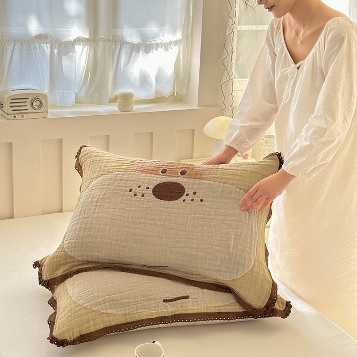 91家纺网 家纺一手货源 找家纺 朴尔家纺-毛巾被 2025新款皱皱纱卡通大版花边全棉四层纱布枕巾 嘟嘟狗