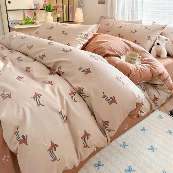 91家纺网 家纺一手货源 找家纺 名兮家居 2025年新款13372全棉印花四件套-卡通系列 弹簧狗