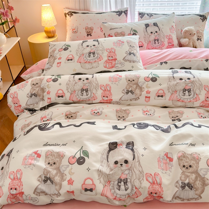 91家纺网 家纺一手货源 找家纺 名兮家居 2025年新款13372全棉印花四件套-卡通系列 芭比小熊