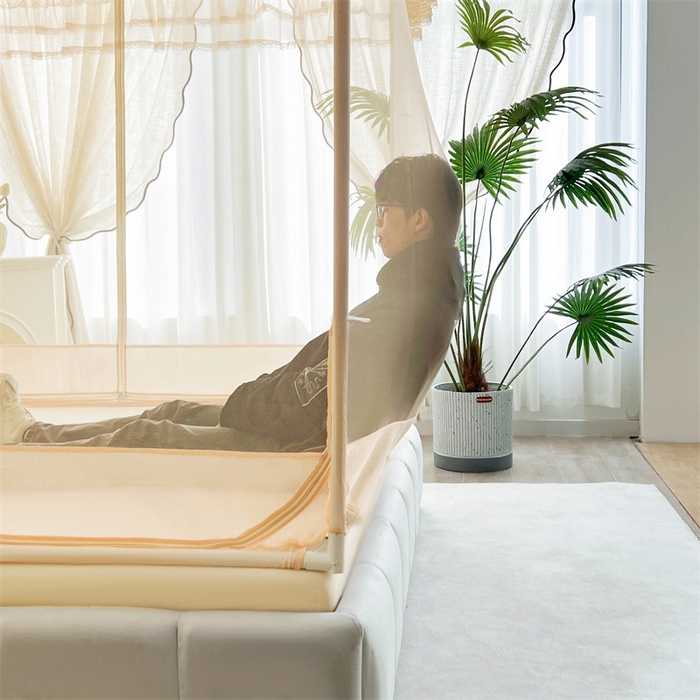 91家纺网 家纺一手货源 找家纺 青竹苑 2025新款紫荆花床笠式坐床防摔蚊帐 浅杏色