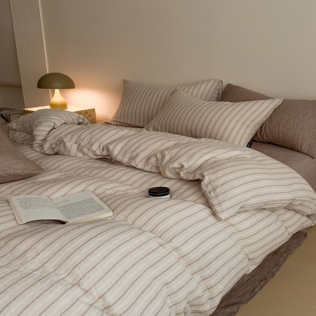 91家纺网 家纺一手货源 找家纺 席世家条纹皱皱纱-午逅 午逅-浅咖