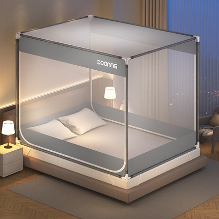 91家纺网 家纺一手货源 找家纺 青竹苑 2025新款双门全底外穿坐床式蚊帐儿童防摔防蚊拉链方帐 纯色字母-绅士灰