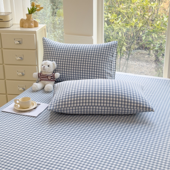 91家纺网 家纺一手货源 找家纺 柠萌家居 2025新款无印风全棉色织A类母婴级纯棉水洗棉床单 浅蓝小格