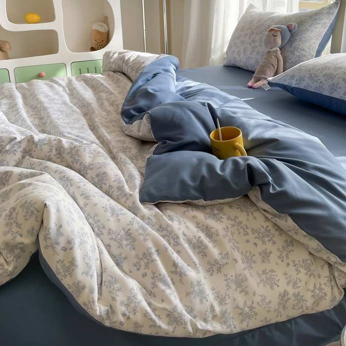 91家纺网 家纺一手货源 找家纺 仟网汇 2025新款针织双层纱AB版四件套 半夏-蓝