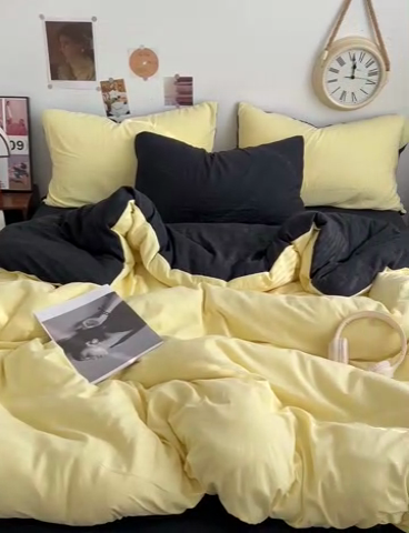 91家纺网 家纺一手货源 找家纺 花伞家居 2025新款纯色拼色柔软亲肤水洗棉简约四件套   奶黄+黑