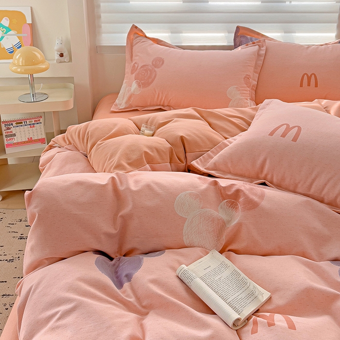 91家纺网 家纺一手货源 找家纺 暖芯优选 2025新款小清新印花全棉磨毛四件套 班尼熊