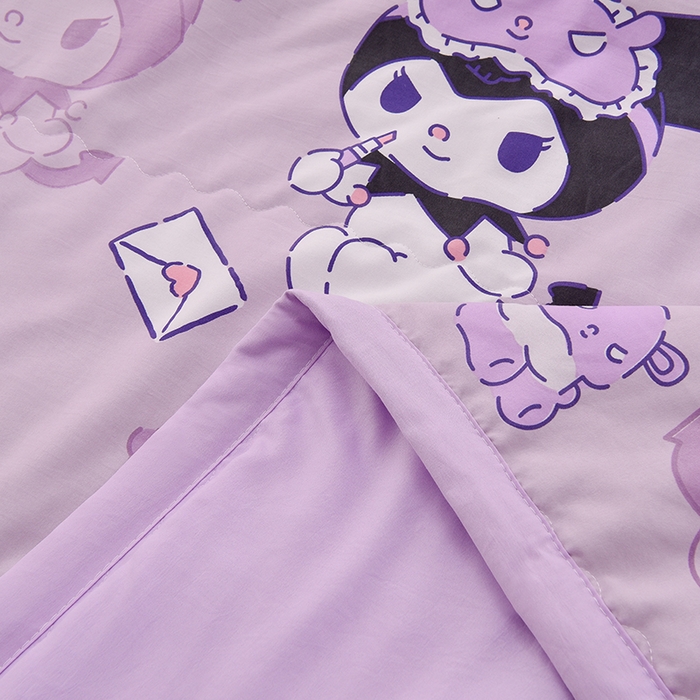 91家纺网 家纺一手货源 找家纺 艾兜坊 2025新款三丽鸥亲肤原棉夏被 紫色库洛米