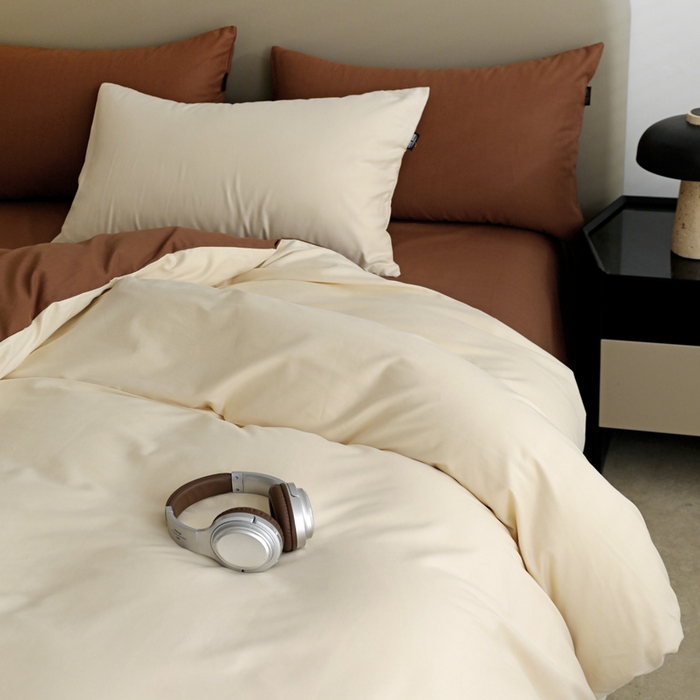 91家纺网 家纺一手货源 找家纺 富馨莱 2025新款60支纯棉纯色双拼四件套 奶白+亚麻咖