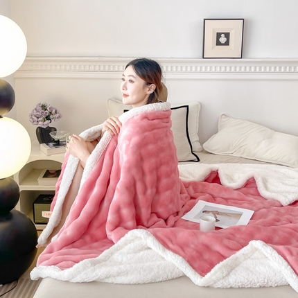 91家纺网 家纺一手货源 找家纺 （总）（买家秀不断货）A类母婴级婴童毯子大泡泡毛毯牛奶绒毛毯子午睡毯珊瑚绒毛毯子羊羔绒毛毯披肩毯子绒毯盖毯