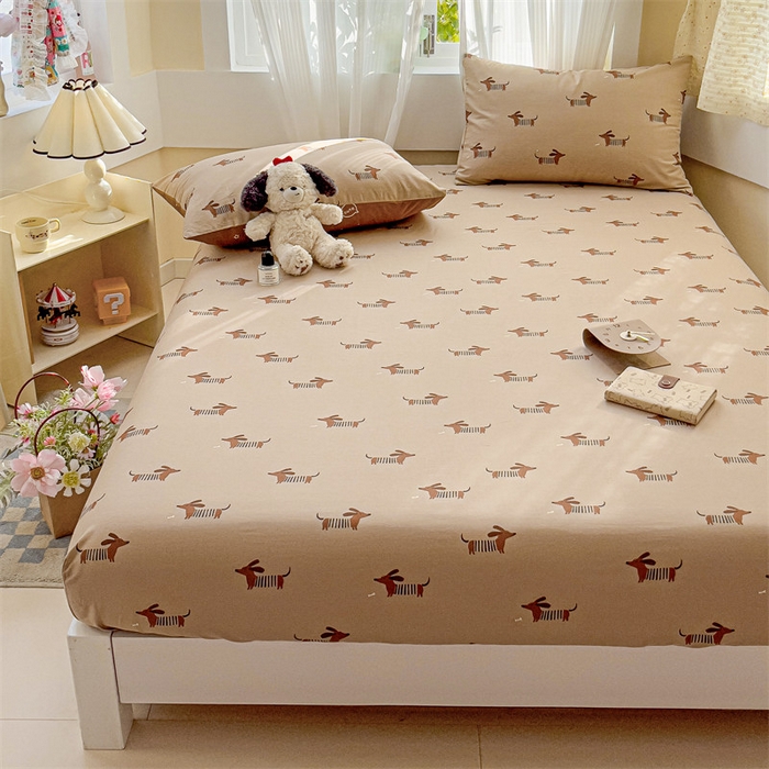 91家纺网 家纺一手货源 找家纺 名兮家居 2025新款13372全棉印花四件套单品系列-单床笠 弹簧狗