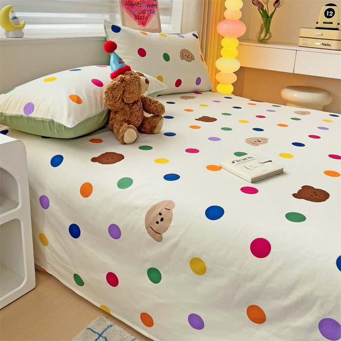 91家纺网 家纺一手货源 找家纺 名兮家居 2025新款13372全棉印花四件套单品系列-单床单 波点小熊