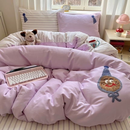 91家纺网 家纺一手货源 找家纺 丽涵家纺 2025新款全棉印花毛巾绣卡通四件套 趣味饼干