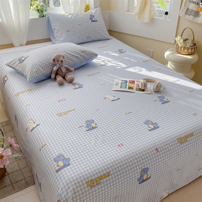 91家纺网 家纺一手货源 找家纺 名兮家居 2025新款13372全棉印花四件套单品系列-单床单 格子恐龙