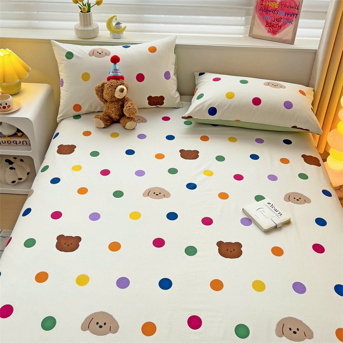 91家纺网 家纺一手货源 找家纺 名兮家居 2025新款13372全棉印花四件套单品系列-单床单 波点小熊