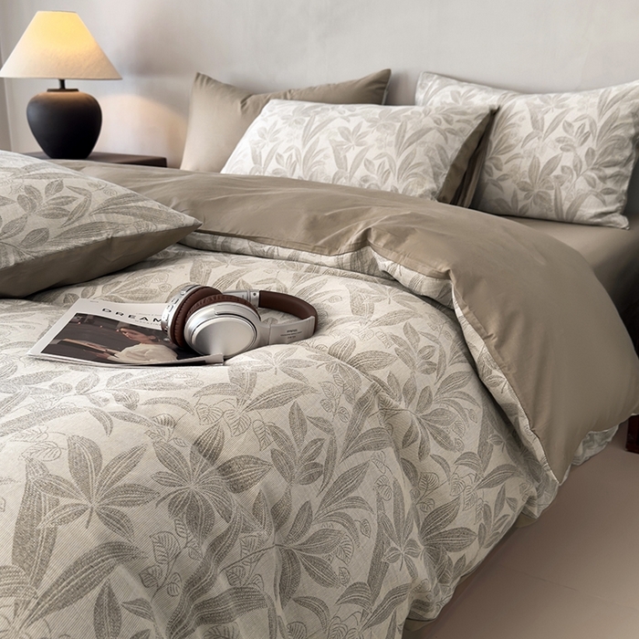 91家纺网 家纺一手货源 找家纺 琪格格纺织 2025新款全棉双层纱色织大提花四件套 花样年华-棕