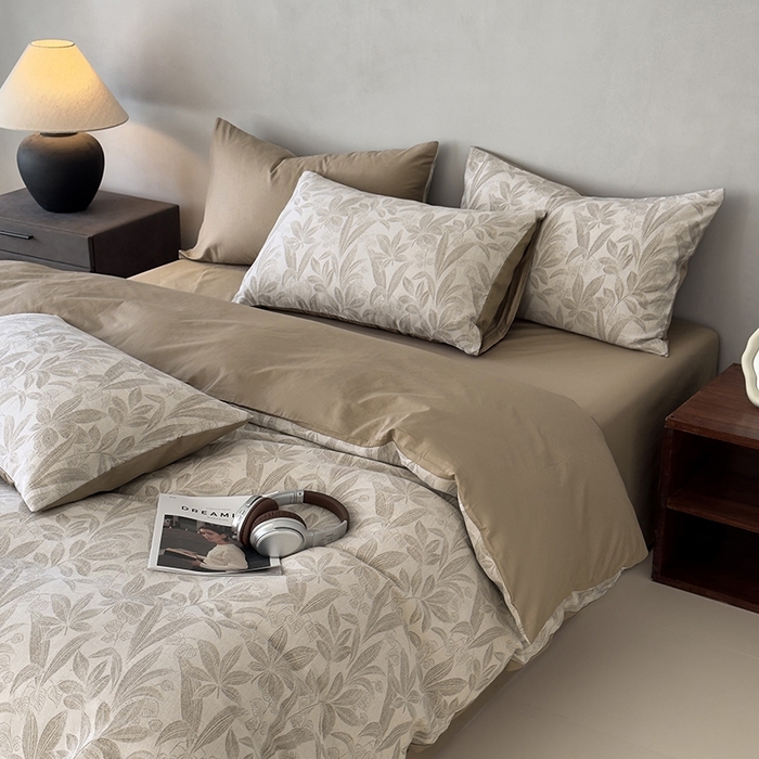 91家纺网 家纺一手货源 找家纺 琪格格纺织 2025新款全棉双层纱色织大提花四件套 花样年华-棕