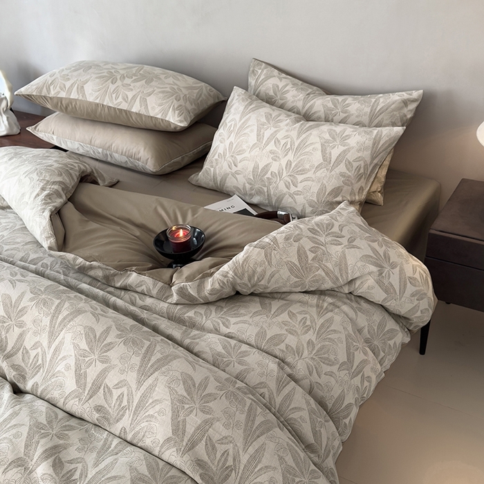 91家纺网 家纺一手货源 找家纺 琪格格纺织 2025新款全棉双层纱色织大提花四件套 花样年华-棕