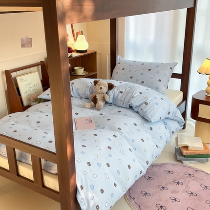 91家纺网 家纺一手货源 找家纺 寻米 2025新款A类全棉双层纱学生三件套 云熊星梦