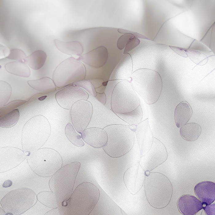 91家纺网 家纺一手货源 找家纺 娇逸家居 2025新款50支印花莱赛尔天丝夏被镂空款花边夏凉被 绮梦