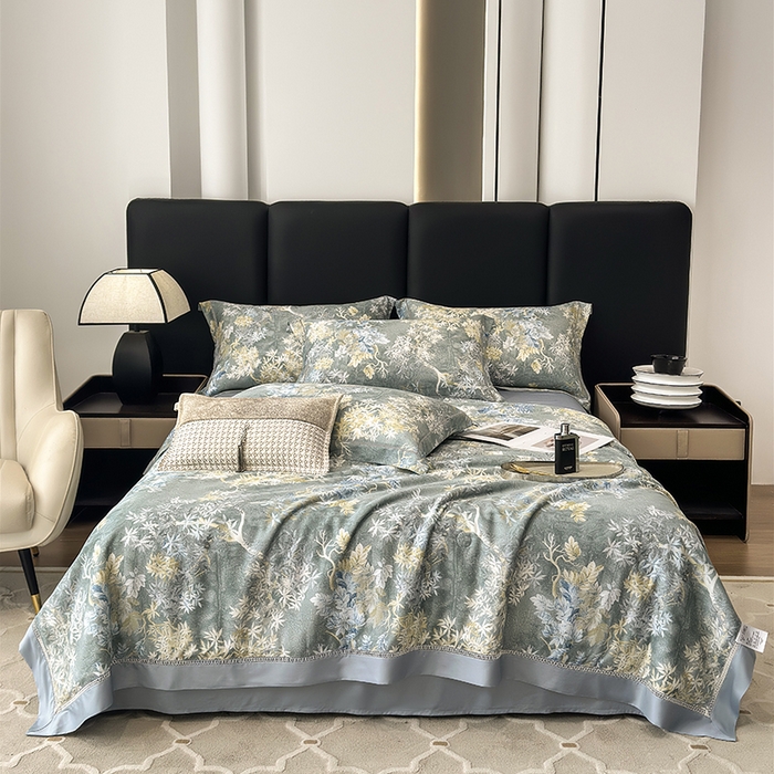 91家纺网 家纺一手货源 找家纺 娇逸家居 2025新款50支印花莱赛尔天丝夏被镂空款花边夏凉被 秋芜