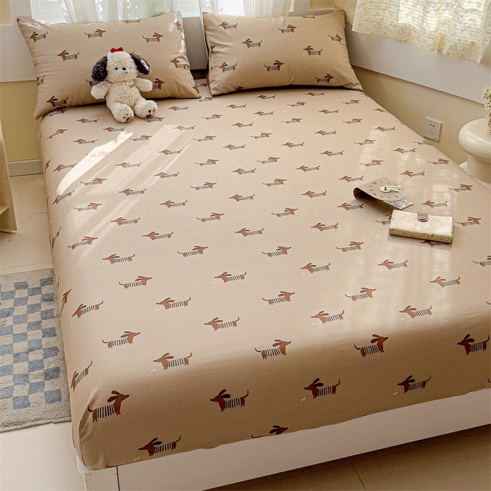 91家纺网 家纺一手货源 找家纺 名兮家居 2025新款13372全棉印花四件套单品系列-单床笠 弹簧狗