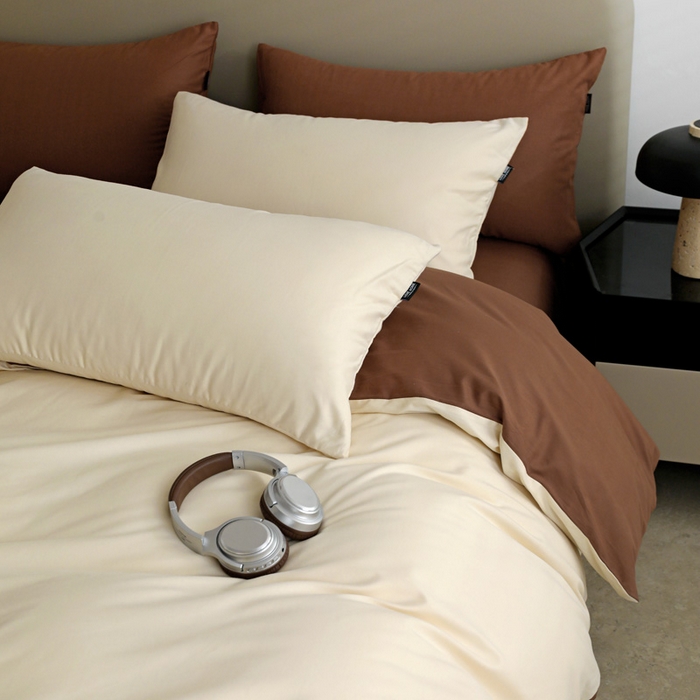 91家纺网 家纺一手货源 找家纺 富馨莱 2025新款60支纯棉纯色双拼四件套 奶白+亚麻咖